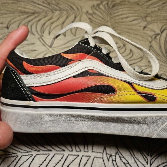 VGUC VANS Old Skool Flames Boys 4 Black Orange - Picture 5 of 14